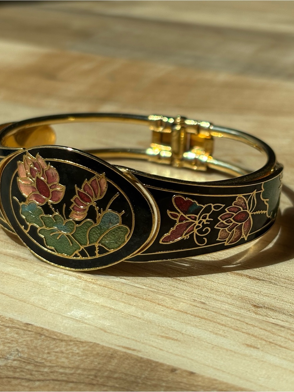 Vintage Cloisonné Gold-Tone Black Enamel Lotus Butterfly Floral Hinged Bracelet - Picture 2 of 6